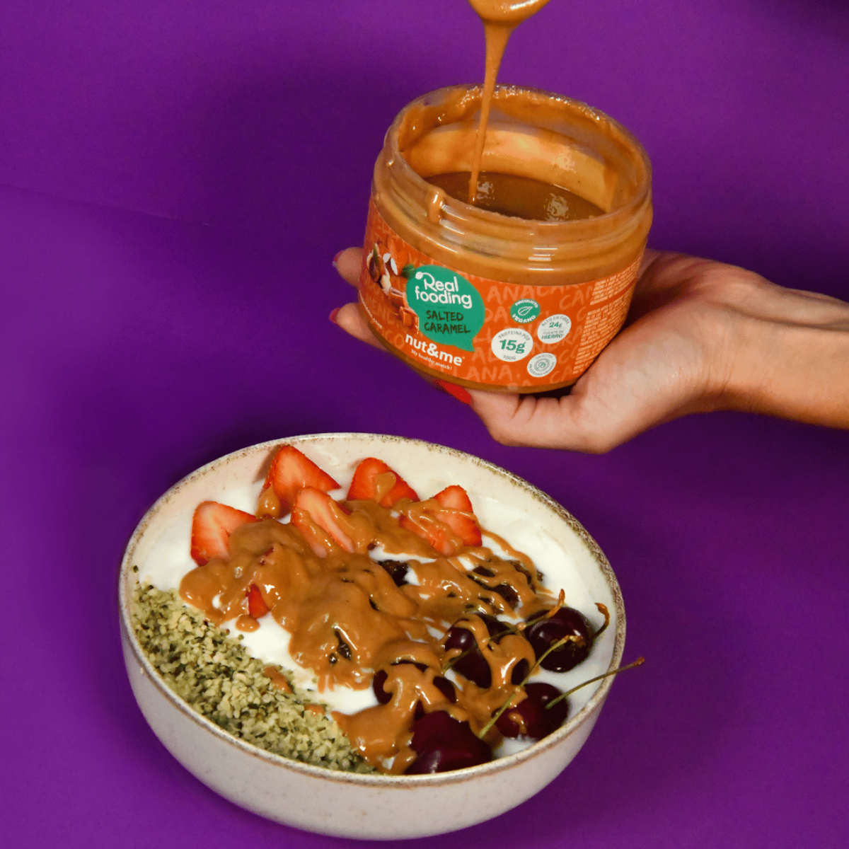 Krem migdałowo-orzechowy o smaku solonego karmelu 250 g Realfooding