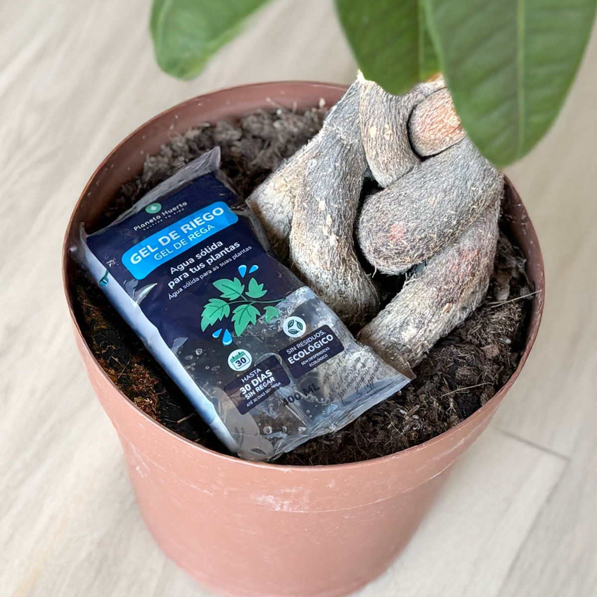 Förpackning 4 x Planet Garden Watering Gel 400 ml