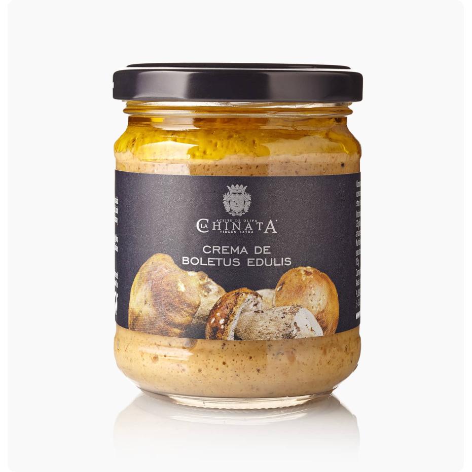 La Chinata Gourmet Medium Geschenkkorb Nr. 1 mit 8 Produkten.