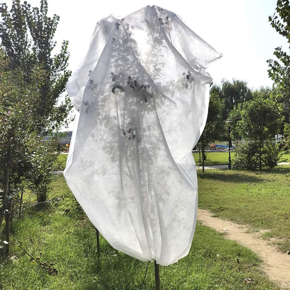 Frost protection hood with drawstring 30 g/m2 Biotop