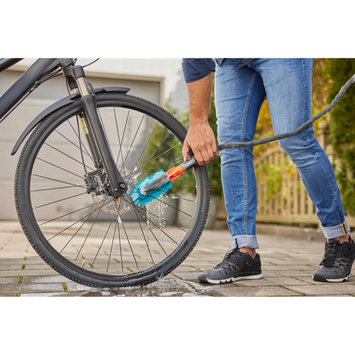 Gardena bicycle brush and shampoo set