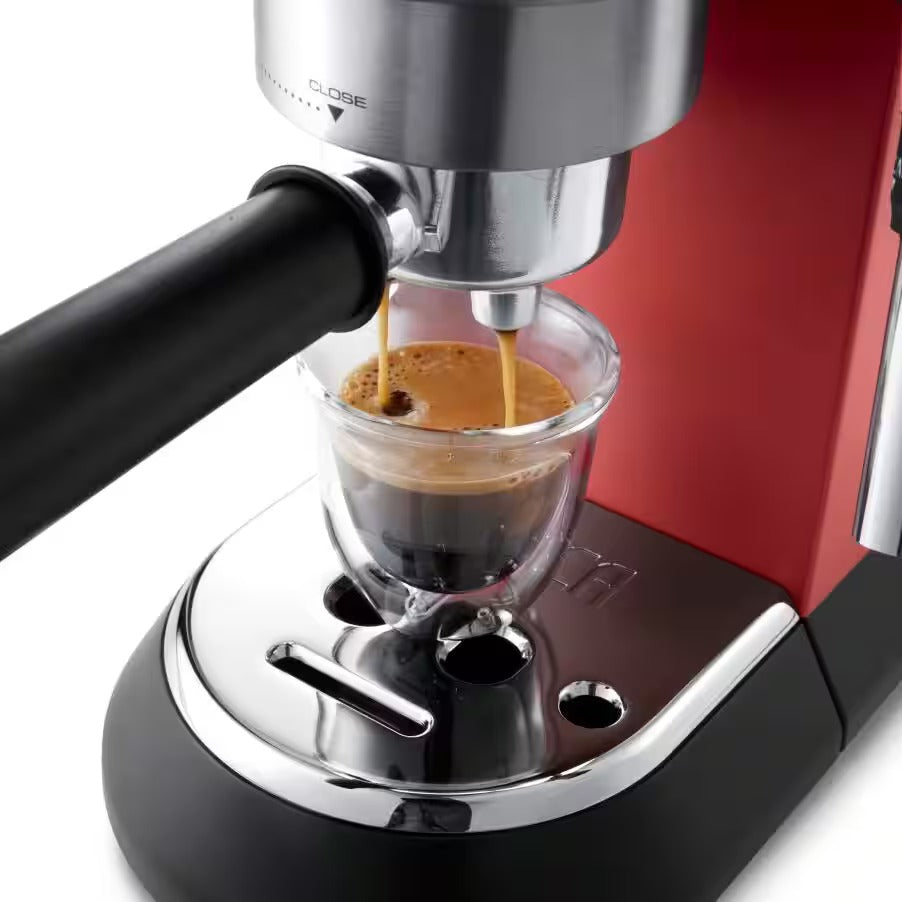 Delonghi Dedica Style Ręczny ekspres do kawy espresso i cappuccino EC685.R czerwony