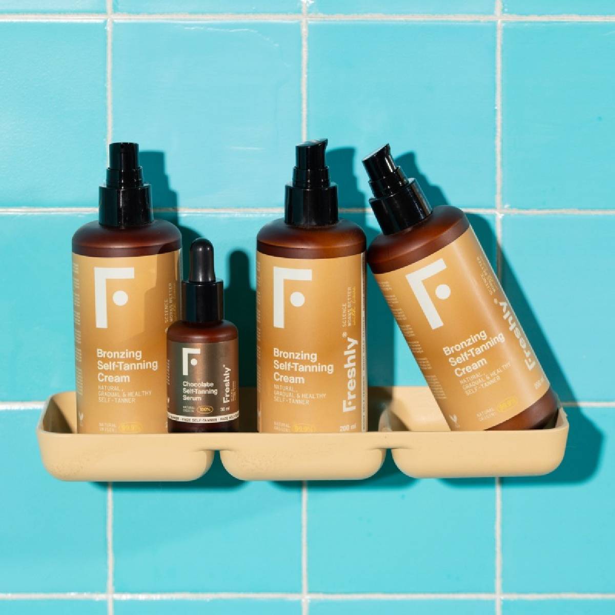 2-pack självbrunande kräm Bronzing Radiance Freshly 200 ml